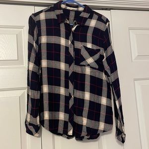 Le lis navy and pink plaid flannel
